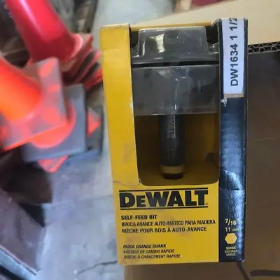 £16.18 • Buy DEWALT 1 1/2  Self-Feed Wood Bit DW1634 - New In Package