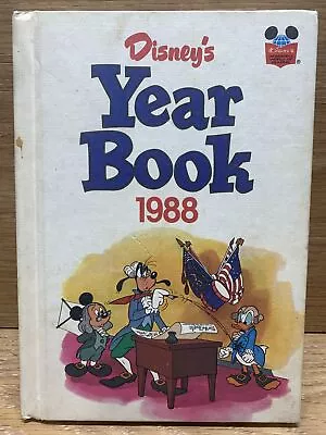 Vintage 1988 Disney's Year Book Wonderful World Of Reading￼ • $9.99