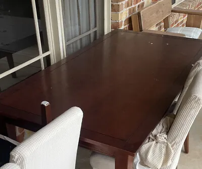 $20 • Buy Dining Tables And Chairs Used