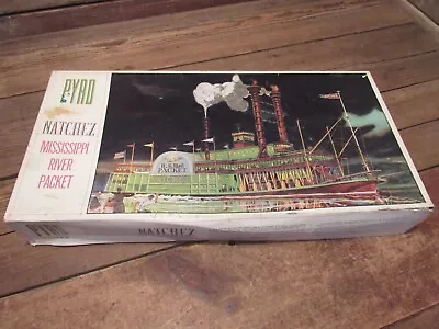 VINTAGE 1960's PYRO NATCHEZ THE MISSISSIPPI RIVER PACKET PLASTIC MODEL B238-800 • $79.99