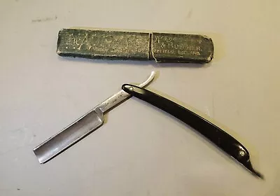 Vintage The Arrow Straight Razor By Wade & Butcher Made In Sheffield  England • $20