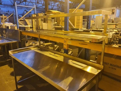 £450 • Buy Large Commercial Stainless Steel Table With 2 Fitted Full Length Top Shelves