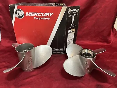 Mercury Bravo 3 Diesel Propeller Set 25P NEW  8M0074870 8M0074869 3x4 Mercruiser • $867.84