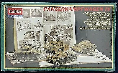 Academy 1357 1:35 Panzerkampfwagen IV Military Tank Model Kit • $20.99