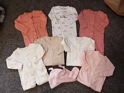 Baby Girls 7 Sleep Suits And Hats/Mitts 0-3 Months Excellent Condition • £1.70