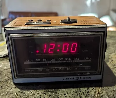 Vintage General Electric GE AM/FM Alarm Clock Radio Wood Finish Model 7-4620F • $9.99