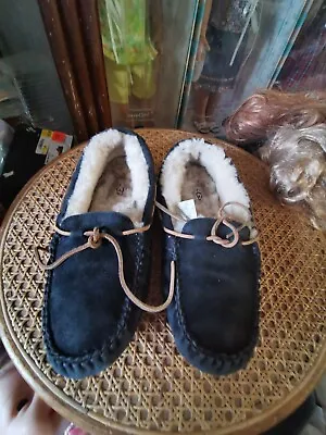 UGG Dakota Womens Black Suede Slippers House Shoes 5612 Moccasins Size 10 • $35