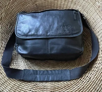 Eastpak Delegate Men’s Women’s Large Black Leather 20L Shoulder Messenger Bag • £64.99