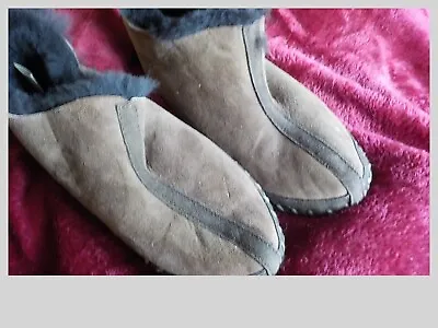 NWOT Or Box Cabella's Suede & Shearling Slippers • $20