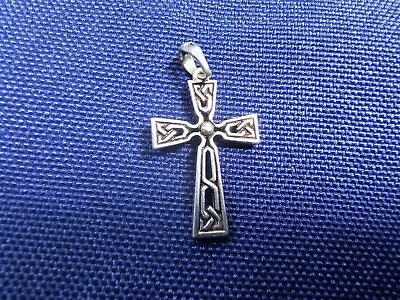 Grandma Grabe's Beautiful Vintage 925 Sterling Silver Cross Pendant • $0.75