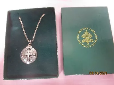 VATICAN LIBRARY COLLECTION GOLD/silver TONE & CRYSTAL REGAL CROSS NECKLACE • $23