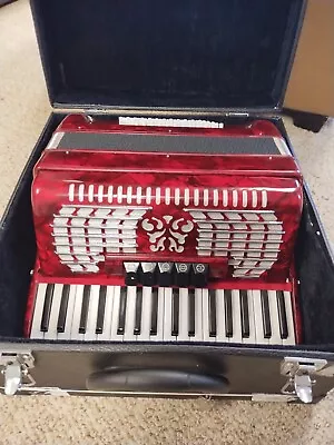 HOHNER 1305-RED Piano Accordion - BRAND NEW - VINTAGE 2007 MODEL - WITH CASE • $749.99