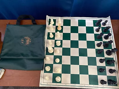 The Chess Store Chess Set With Bag Roll Up Vinyl Square Green/White  32 Chess Pi • $29.96