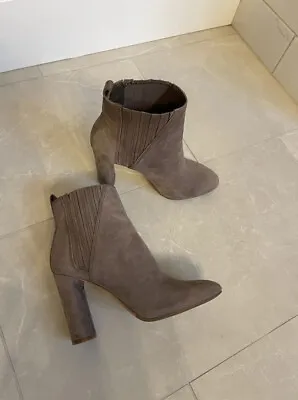 Vince Camuto Ankle Boots 8 • $35