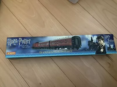 Hornby Harry Potter Express Coach  • £35
