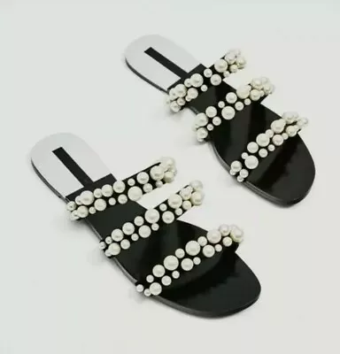 Zara Pearl Sandals 9 • $8