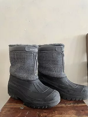 Cotton Traders Waterproof Highland Boots - Size 7 • £20