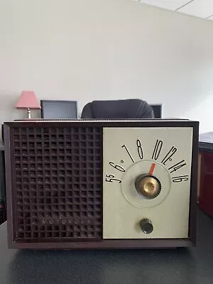 Vintage Motorola Model 54X Tube AM Table Radio WORKS • $35