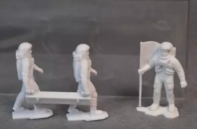 Marx 60mm White Astronauts--Complete Set Of 13 Pcs • $39.50