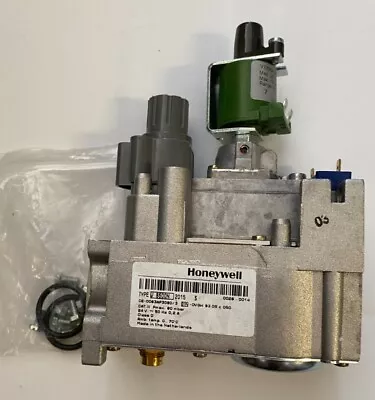 Honeywell Gas Valve V8500N 2015 • £79.99