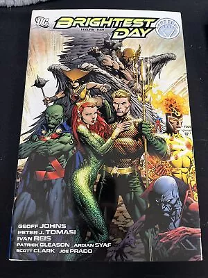 Brightest Day Vol. 2 (Hardcover Comic Book 2011 DC Comics) • $7.99