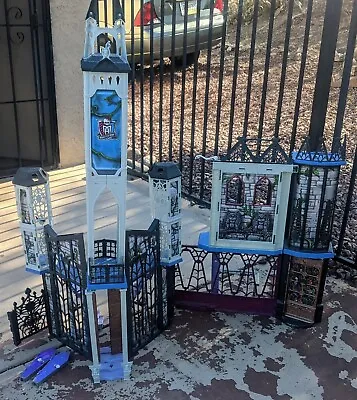 Monster High Deadluxe High School Dollhouse Playset RARE INCOMPLETE • $149.99
