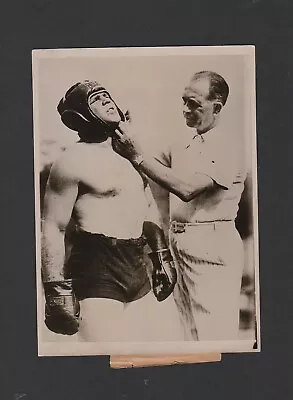 JACK KEARNS Puts Training Mask On Champ Boxer MICKEY WALKER Press Photo  1930s • $6.21