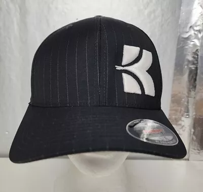 New Flexfit Krude Oil Field Drilling Rig Mens Black Pinstripe Hat Size L XL • $15.29