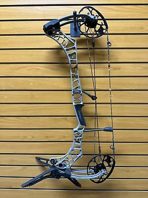 Mathews Phase 4 29 Compound Bow RH Granite - Pick Your Mod • $999