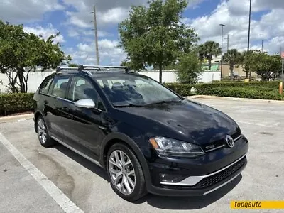 2017 Volkswagen Golf S • $13900