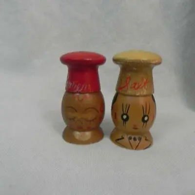 Vtg Wooden Handcrafted 2.5  Man & Woman W CHEF HAT Mini SALT & PEPPER SHAKERS P3 • $9.81