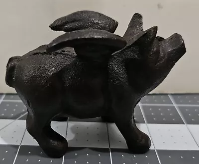 Cast Iron Flying Pig Yard Art Paperweight Desk Home Decor Vintage 4” X 2.75”  • $16.88