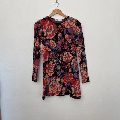 $25 • Buy Zara Floral Sweater Dress Size Small