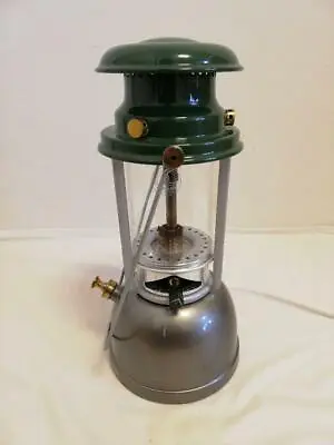Rare Vintage Vapalux M1 Kerosene Lantern Green Silver Made In England • $900.79