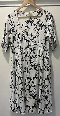 Zulu & Zephyr Black And White Dress Size 8 • $30