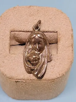 Vintage Sterling Silver Raised Madonna Child Mary Jesus Pendant Charm ~ 1  • $20