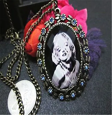 Vintage Retro Antique Style Marilyn Monroe Necklace • $3.72