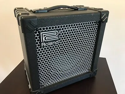 $275 • Buy Roland Cube 15 Guitar Amplifier  A Small Amp With A Big Sound!