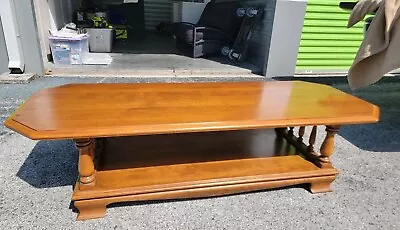 **RARE** Ethan Allen Heirloom Nutmeg Maple 60  Accent Coffee Table 10-8620 • $279