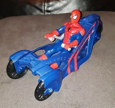 Hasbro Ultimate Spider-Man Figure With Streetside Racer • £8.50