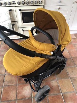 £225 • Buy Icandy Strawberry 2 Pram, Carrycot, Raincover And Maxi Cosi Car Seat With Clips