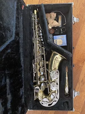 $600 • Buy Yamaha Alto Saxophone