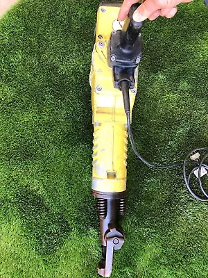 Bosch  Electric Jack Hammer Model G S H27 • $950