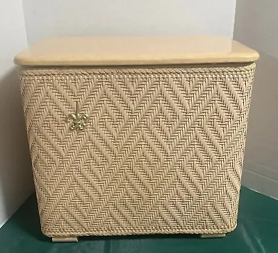 Vtg Pink Clothes Hamper Gold Trim Woven Hollywood Regency Laundry Basket 19.25” • $65