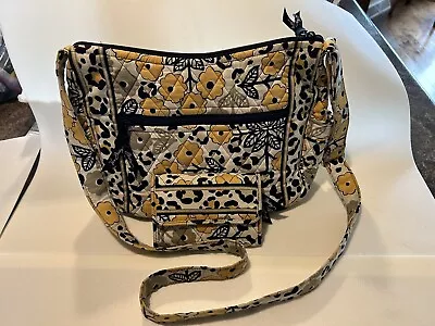 VERA BRADLEY GO WILD Handbag & Wallet • $25.99