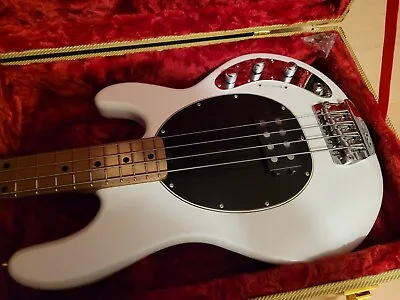 Sterling Stingray 1979 -Pearl White Bass • $1595