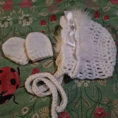 Newborn Baby Girls Hand Knitted White Bonnet And Mittens • £2