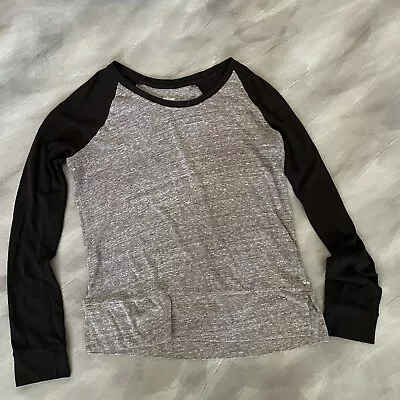 Women’s Mossimo Supply Co Raglan Shirt Medium Baseball Gray Black • $9.99