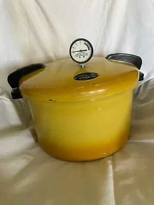 Vintage Presto Pressure Cooker 16 Qt • $80
