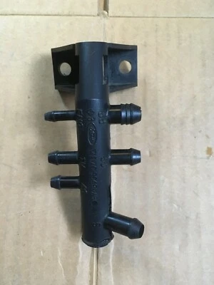 $49.99 • Buy Mustang 2.3 2300 4 Cylinder Vacuum Tree Splitter Firewal Ford Oem